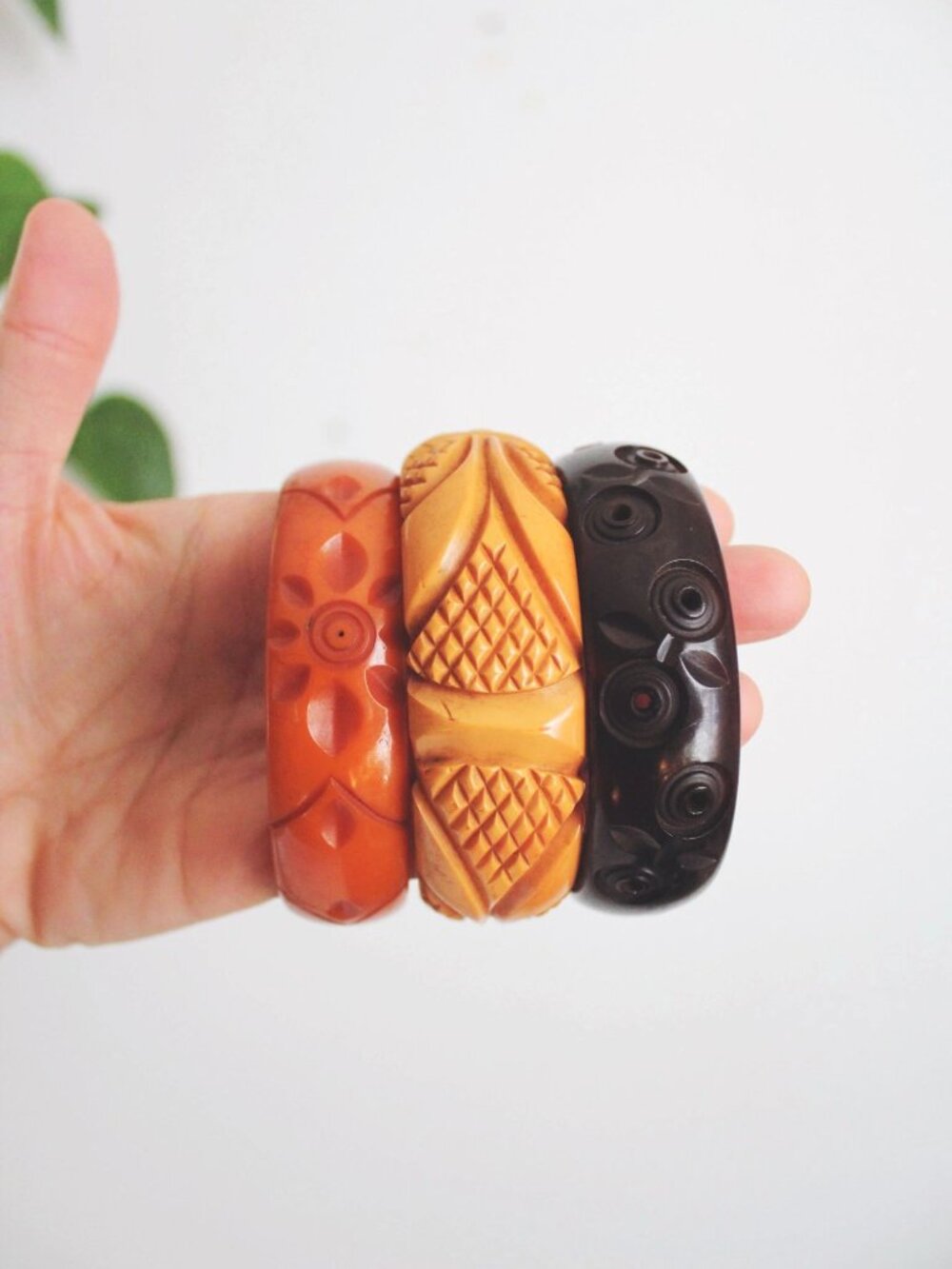 Vintage Carved Bakelite Bangles Bracelets Art Deco Set Of 3 Orange Butterscotch